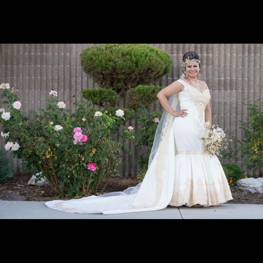 Wedding dress